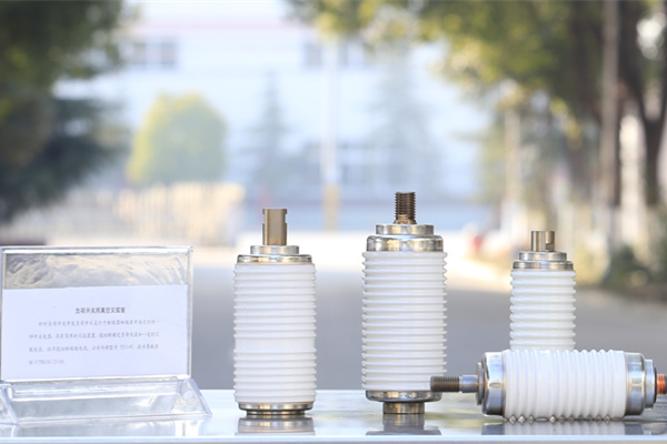 真空開(kāi)關(guān)管接觸點(diǎn)一般采用什么材質(zhì)？